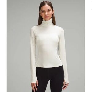 Lululemon Long Sleeve Turtleneck Base Layer ✨